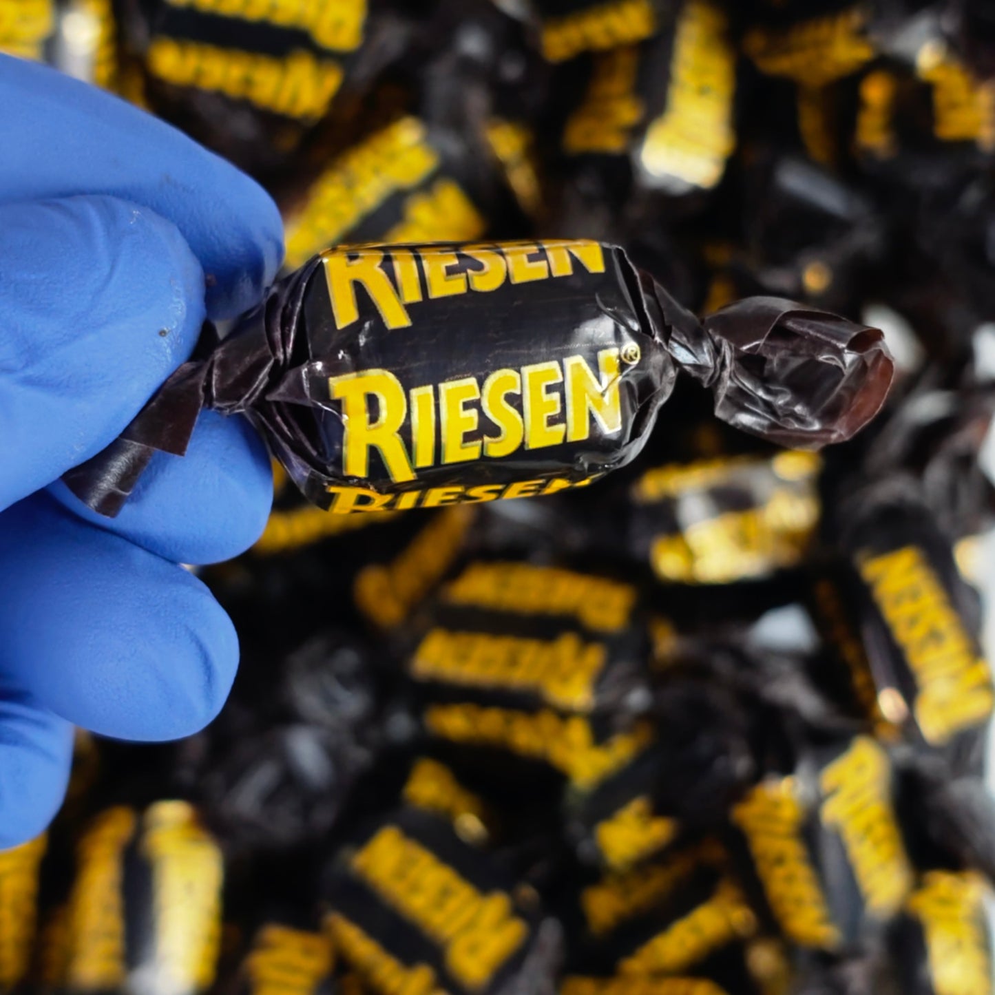 Riesen Dark — Storck Dark Chocolate Caramel Chews