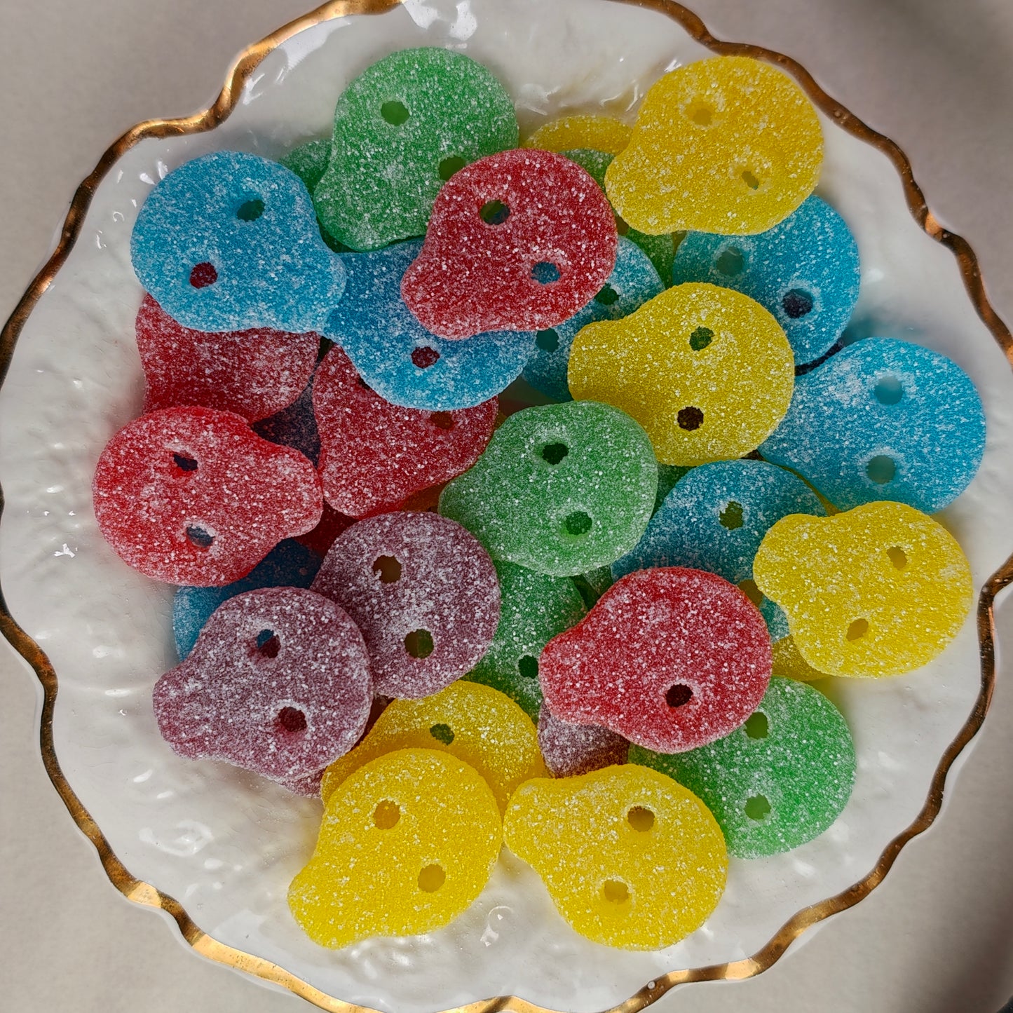 Halal Skull Mix — SGAB skull sweets in five flavours: blueberry, grape, pineapple, lime and strawberry