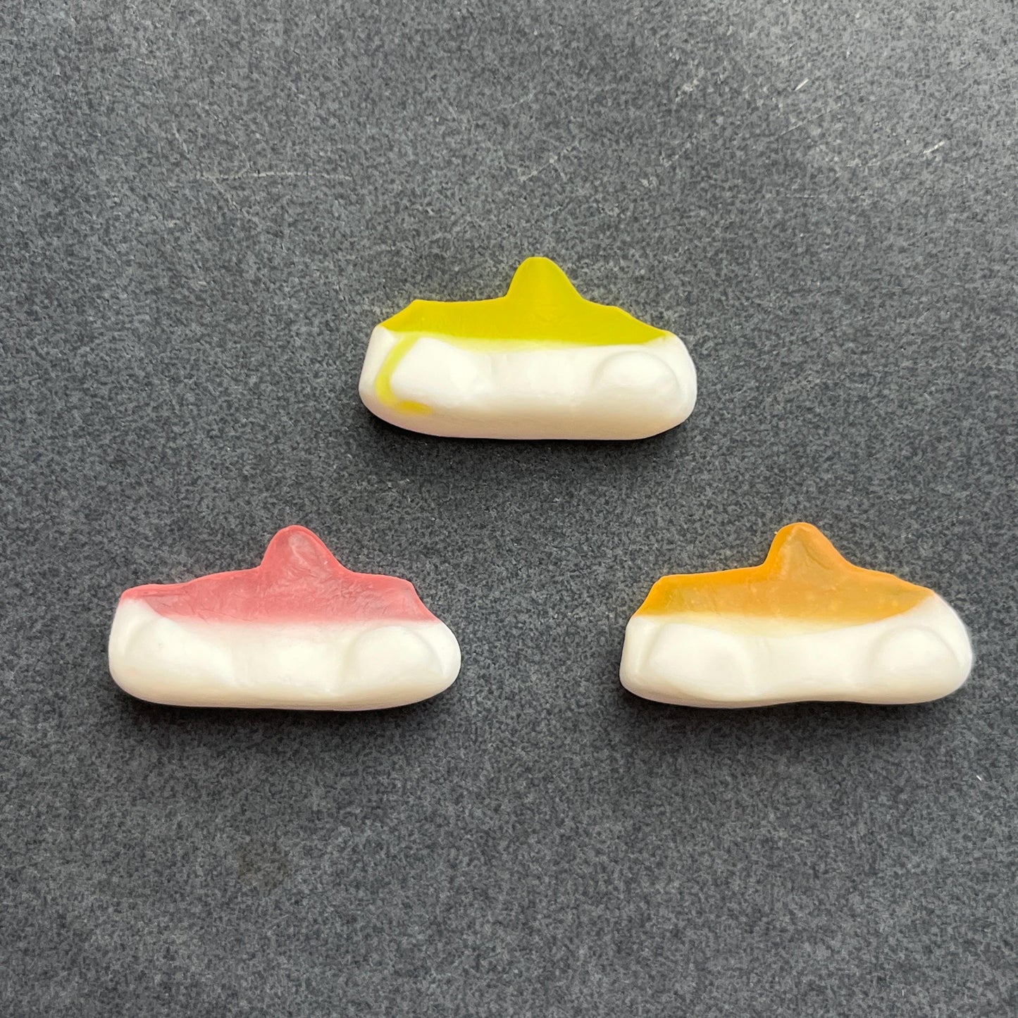 Ahlgrens Bilar Fruktkombi 140g – iconic Swedish car-shaped candy, imported from Scandinavia